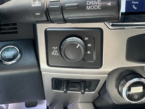 Used 2022 Ford F250 Lariat w/ Tremor Off-Road Package AWD/4WD image 22