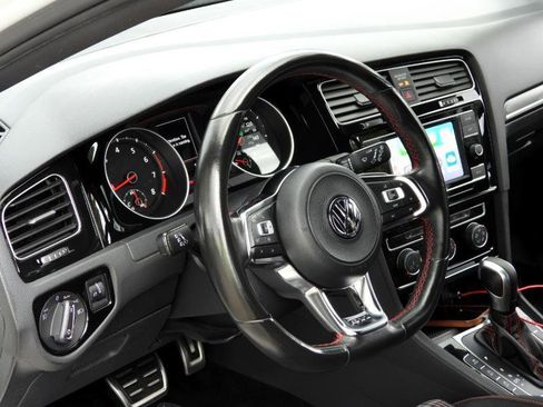 Used 2020 Volkswagen GTI S image 39