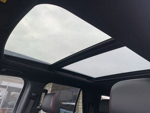 Used 2023 Ford Expedition Max Limited image 11