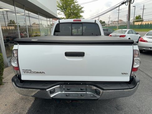 Used 2012 Toyota Tacoma 4x4 Access Cab V6 w/ TRD Off-Road Pkg image 24