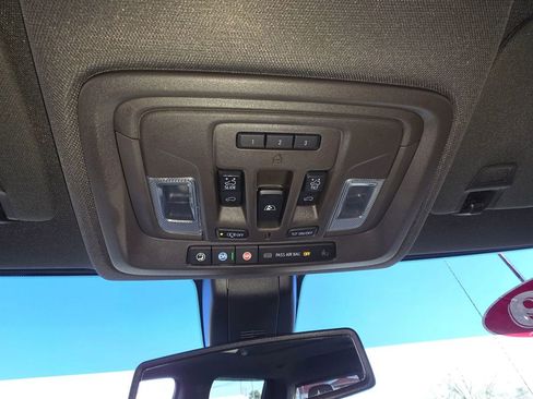 Used 2019 Chevrolet Silverado 1500 LTZ w/ LTZ Premium Package image 17