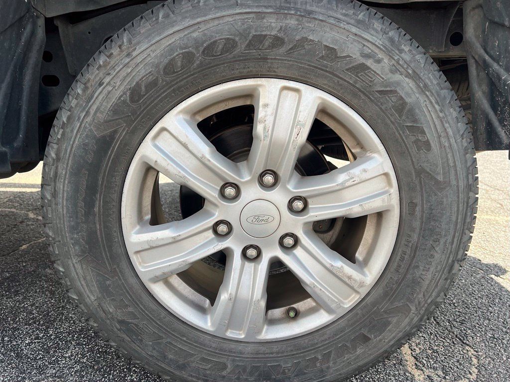 Used 2019 Ford Ranger XL w/ Equipment Group 101A Mid RWD image 23