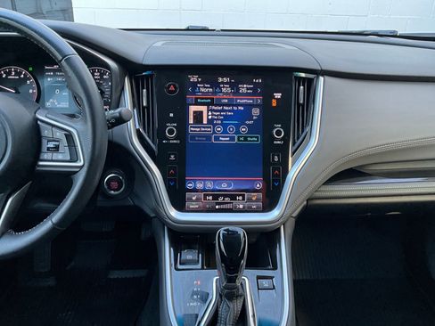 Used 2022 Subaru Outback Onyx Edition XT w/ Popular Package #2 image 4