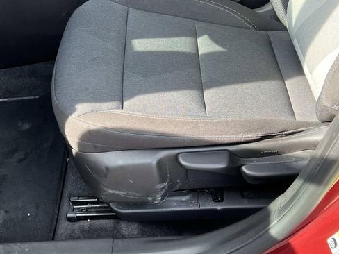 Used 2024 Chevrolet Trax LS w/ LS Convenience Package image 15