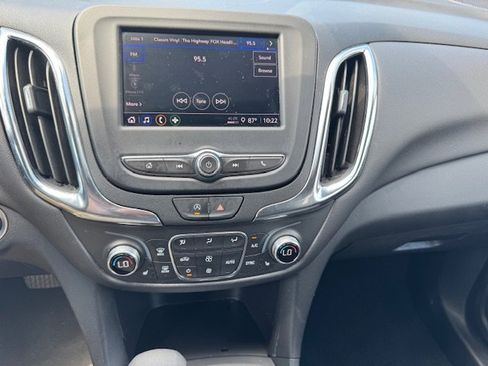 Used 2024 Chevrolet Equinox LT image 17