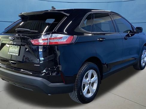Used 2024 Ford Edge SE image 11