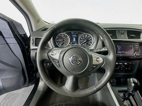 Used 2018 Nissan Sentra SV image 11