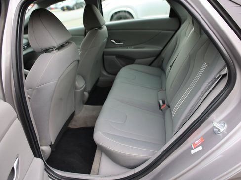 Certified 2023 Hyundai Elantra SEL w/ Convenience Package FWD image 18