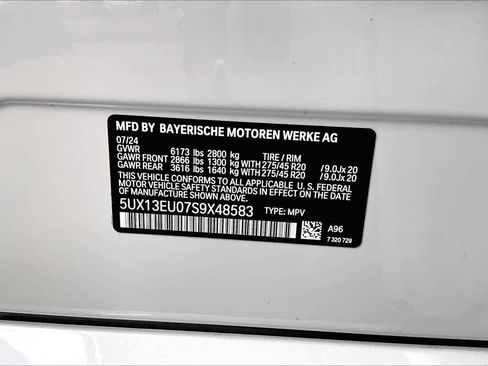 Used 2025 BMW X5 sDrive40i w/ Executive Package image 32