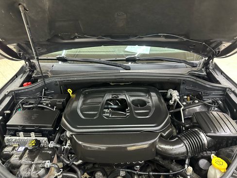 Used 2018 Jeep Grand Cherokee Overland image 48