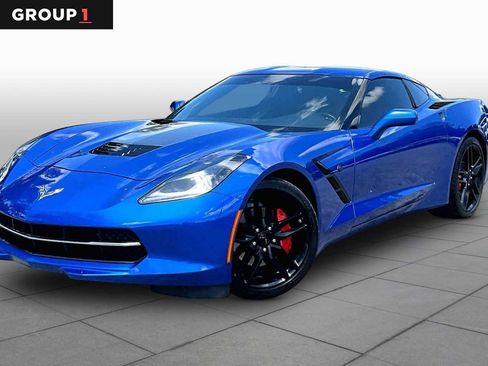 Used 2019 Chevrolet Corvette Stingray Coupe w/ 1LT RWD image 1