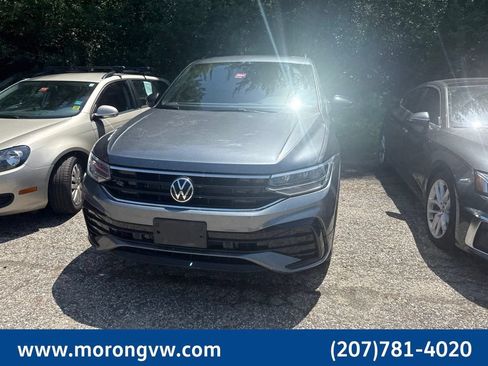 Used 2023 Volkswagen Tiguan SE R-Line AWD/4WD image 4
