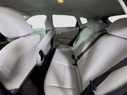 Used 2025 Hyundai Kona SEL AWD/4WD image 15