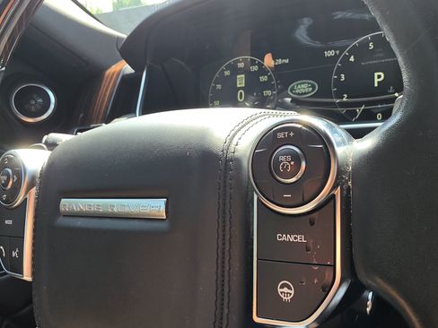 Used 2017 Land Rover Range Rover Supercharged AWD/4WD image 47