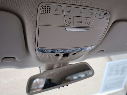 Used 2017 Mercedes-Benz GLC 300 4MATIC image 34