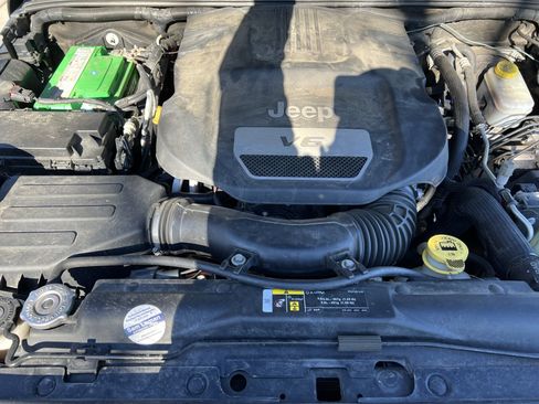 Used 2018 Jeep Wrangler Unlimited Rubicon image 36