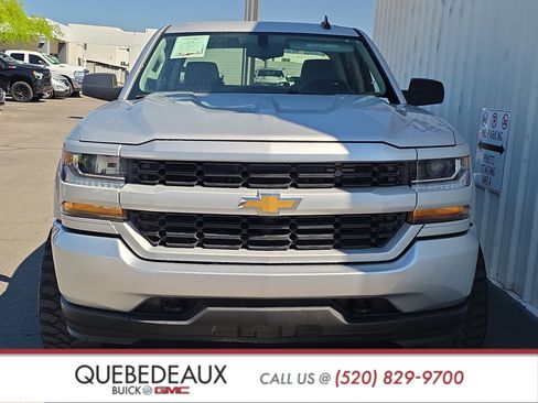 Used 2018 Chevrolet Silverado 1500 Custom w/ Custom Value Package image 2