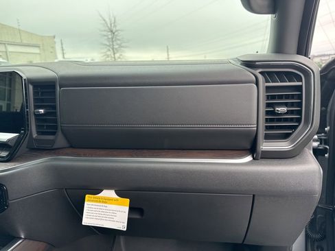 New 2026 GMC Sierra 1500 SLT w/ SLT Premium Plus Package image 22