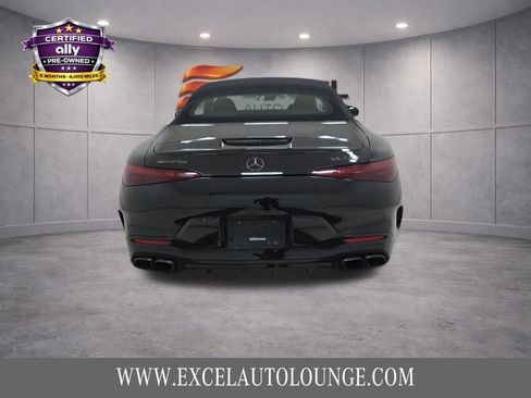 Used 2022 Mercedes-Benz SL 63 AMG 4MATIC w/ Driver Assistance Package image 5
