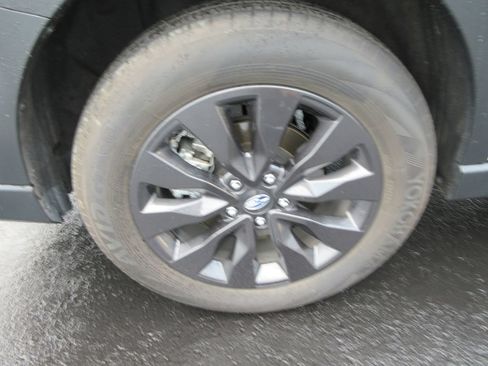 Used 2025 Subaru Outback Onyx Edition AWD/4WD image 9