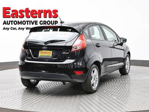 Used 2019 Ford Fiesta SE image 5