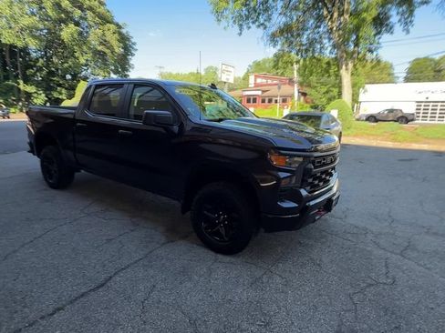 Used 2022 Chevrolet Silverado 1500 Custom Trail Boss AWD/4WD image 1