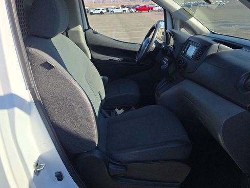 Used 2019 Nissan NV200 SV w/ Navigation Package FWD image 13
