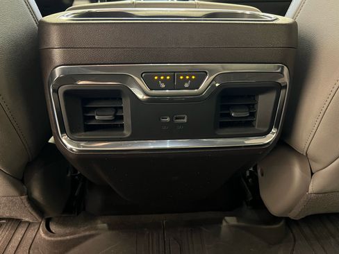 Used 2023 GMC Sierra 1500 SLT w/ SLT Premium Plus Package image 32