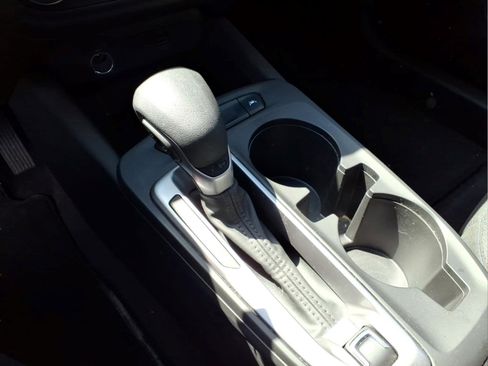 Used 2024 Chevrolet Trax LS w/ LS Convenience Package image 11