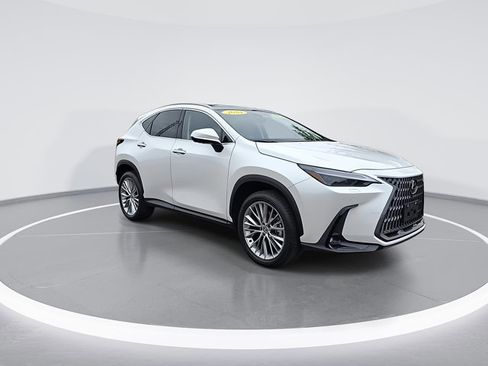 Used 2024 Lexus NX 350 AWD w/ Luxury Package image 2
