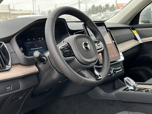 Used 2025 Volvo XC90 B6 Plus w/ Protection Package Premier image 21