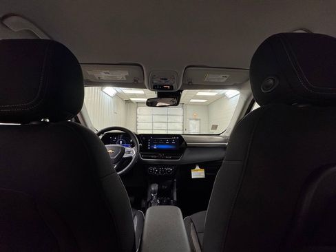 New 2026 Chevrolet TrailBlazer LT w/ Convenience Package FWD image 19