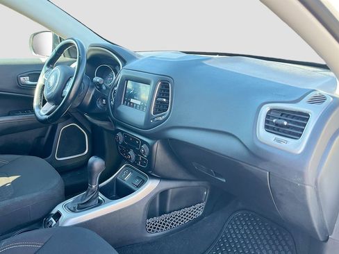 Used 2021 Jeep Compass Sport w/ Cold Weather Group FWD image 28