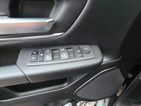 Used 2023 RAM 1500 Big Horn AWD/4WD image 9