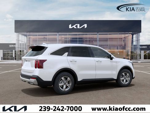 New 2026 Kia Sorento LX FWD image 6