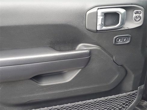 Used 2019 Jeep Wrangler Unlimited Sport S image 22