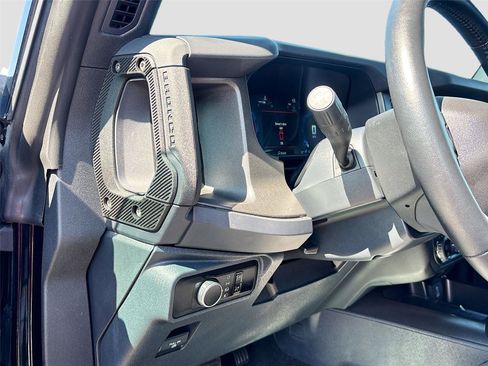 Used 2025 Ford Bronco Big Bend image 10