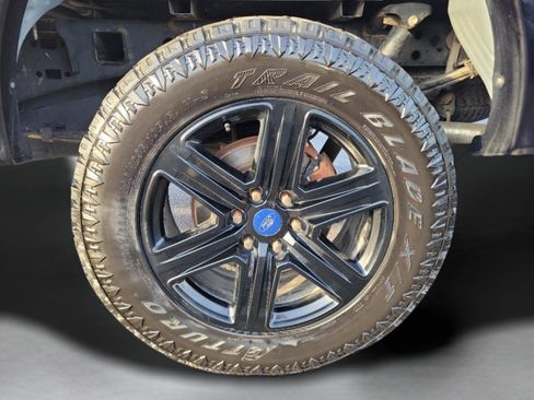 Used 2020 Ford F150 XLT w/ Equipment Group 302A Luxury image 8