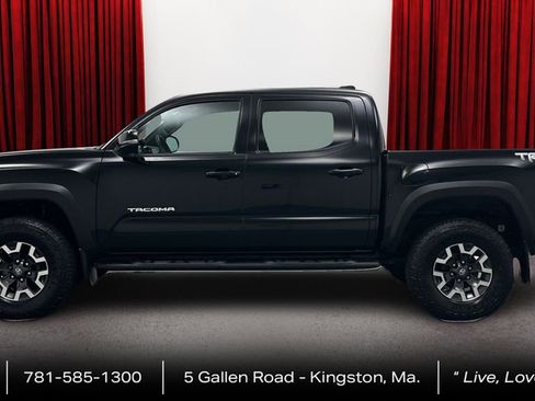 Certified 2020 Toyota Tacoma TRD Off-Road w/ Technology Package AWD/4WD image 8