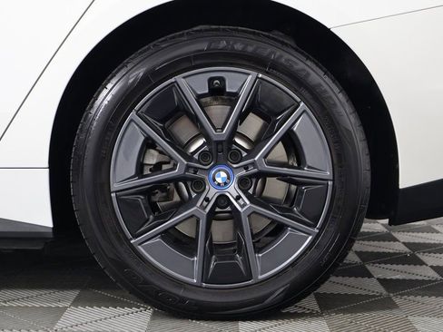 Used 2023 BMW i4 eDrive35 image 16