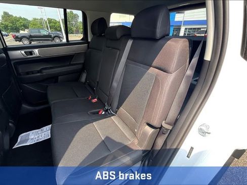 New 2026 Hyundai Santa Fe SE AWD/4WD image 12