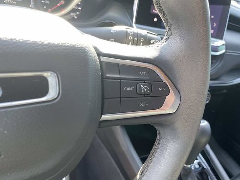 Used 2024 Jeep Compass Latitude w/ Convenience Group image 16