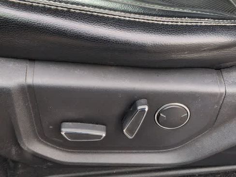 Used 2016 Ford F150 Lariat w/ Equipment Group 502A Luxury image 18