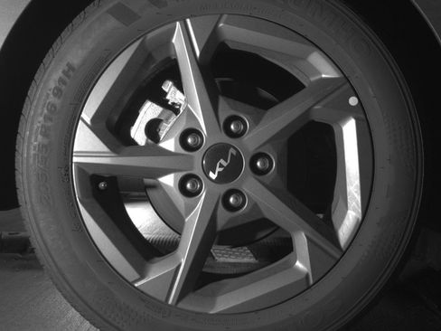 Used 2025 Kia K4 LXS image 15