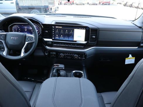 New 2026 Chevrolet Silverado 1500 RST w/ Redline Edition AWD/4WD image 18