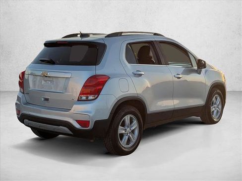 Used 2019 Chevrolet Trax LT w/ LT Convenience Package FWD image 5