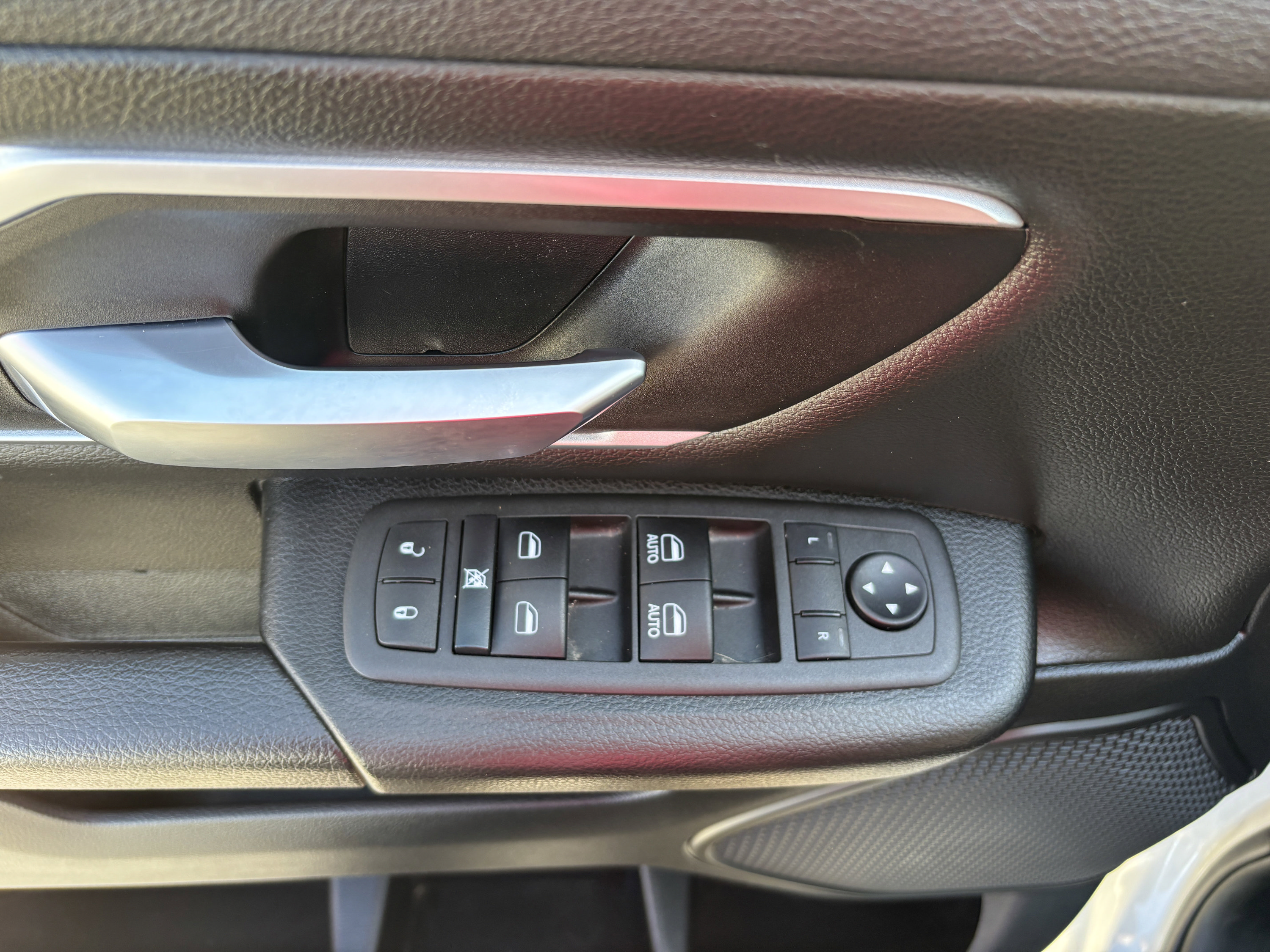 Used 2022 RAM 1500 Big Horn AWD/4WD image 10