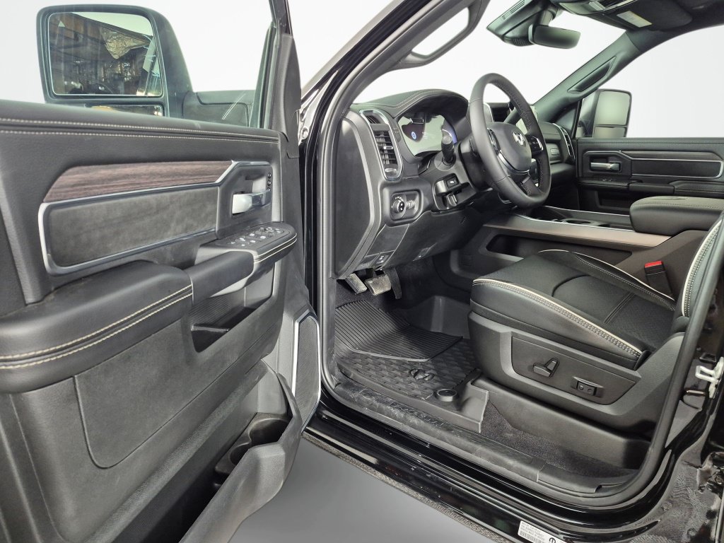 New 2026 RAM 3500 Laramie w/ Night Edition AWD/4WD image 21