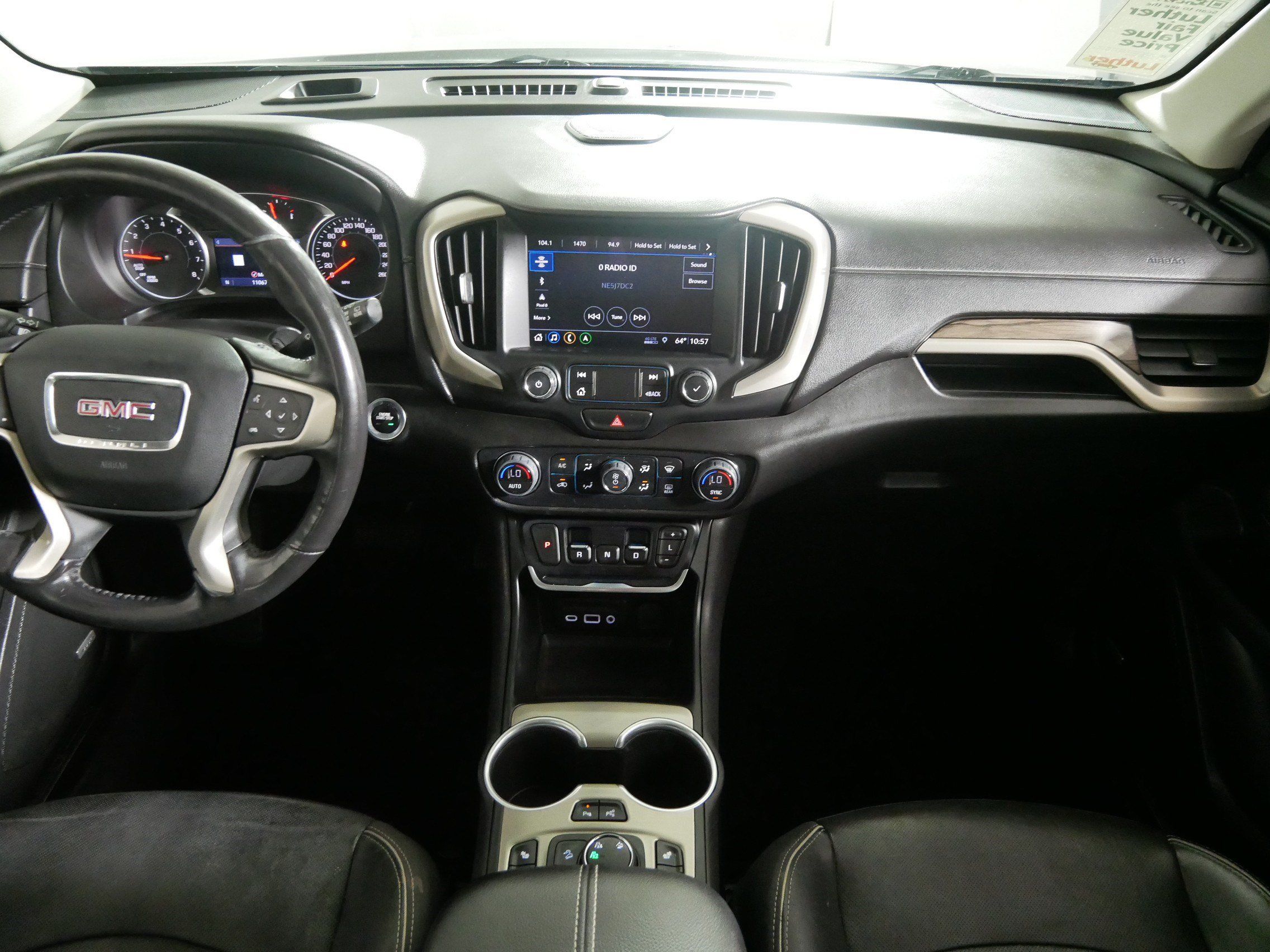 Used 2019 GMC Terrain Denali w/ GMC Pro Grade Package AWD/4WD image 10