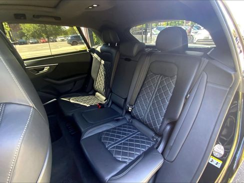 Used 2021 Audi SQ8 Prestige w/ Prestige Package AWD/4WD image 20